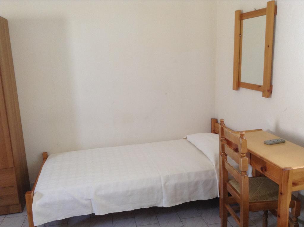 Rooms To Let Katerina & John'S Perissa (Santorini) Exterior foto