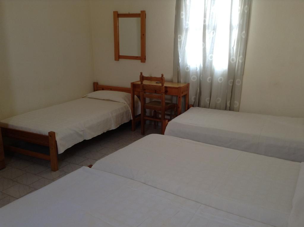 Rooms To Let Katerina & John'S Perissa (Santorini) Quarto foto