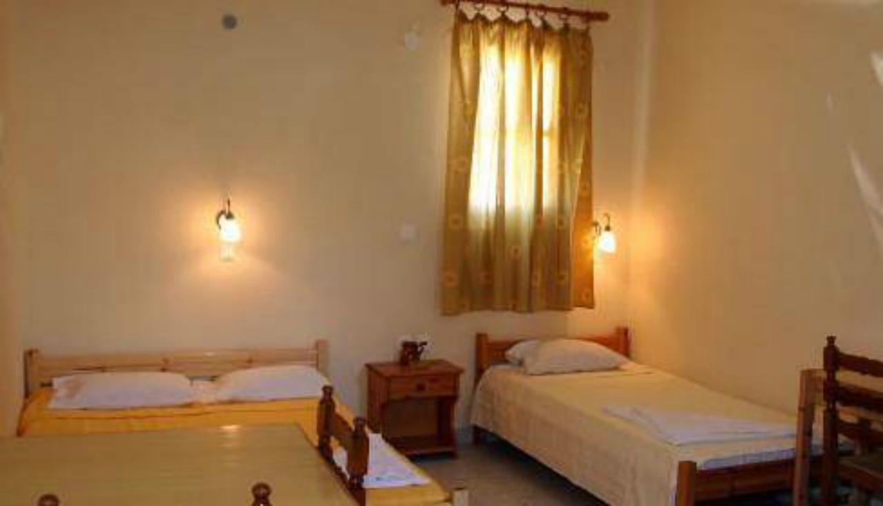 Rooms To Let Katerina & John'S Perissa (Santorini) Exterior foto