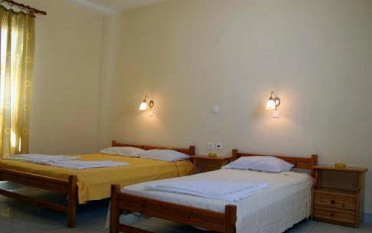 Rooms To Let Katerina & John'S Perissa (Santorini) Exterior foto